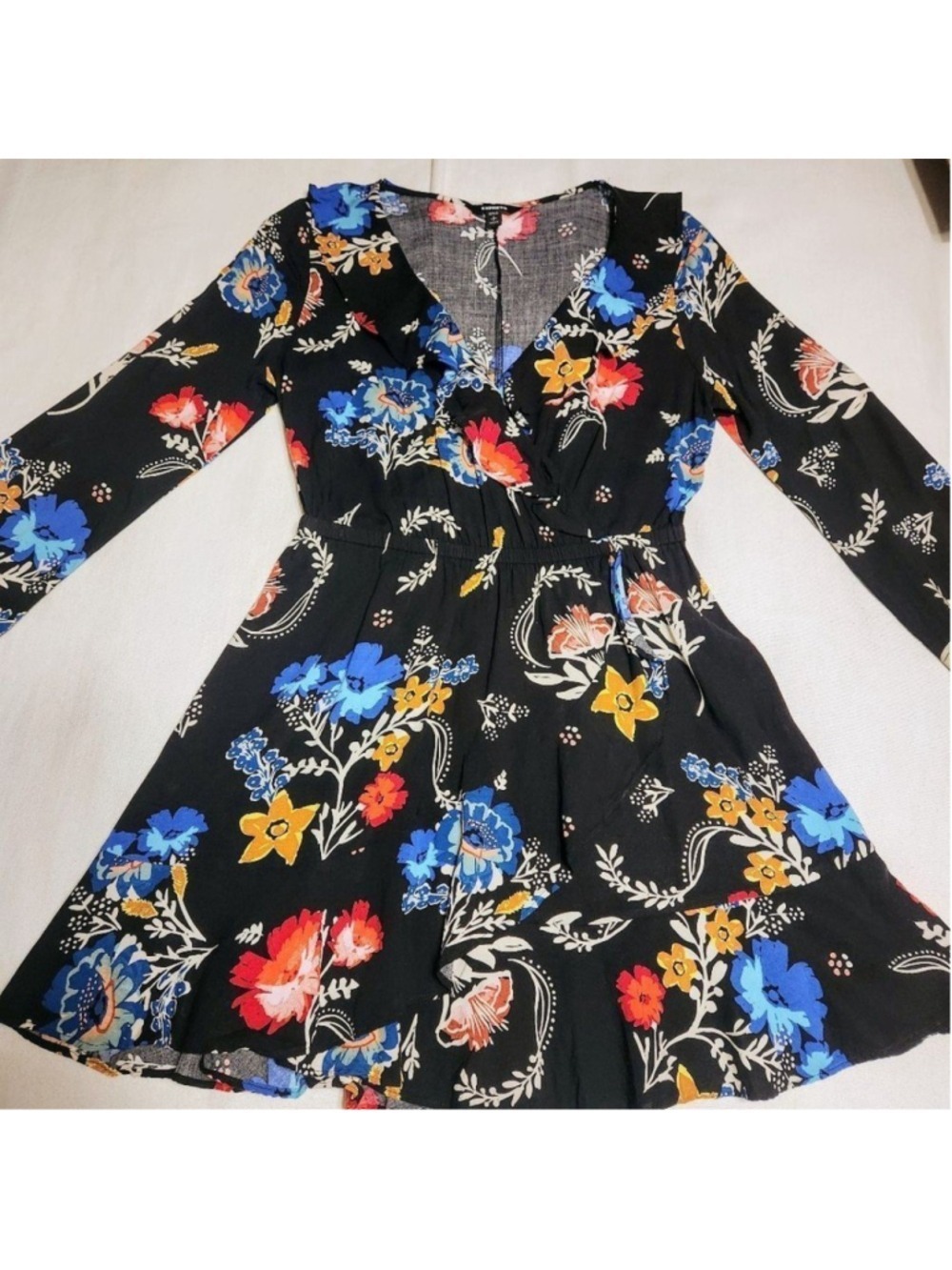Express Black Floral V-Neck Fit & Flare Mini Dress Small - Picture 8 of 11
